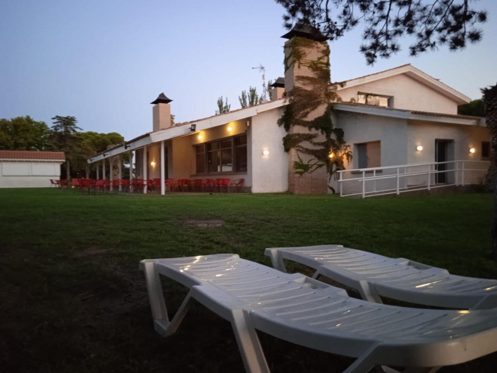 Albergue Zaragoza Camping Kültér fotó