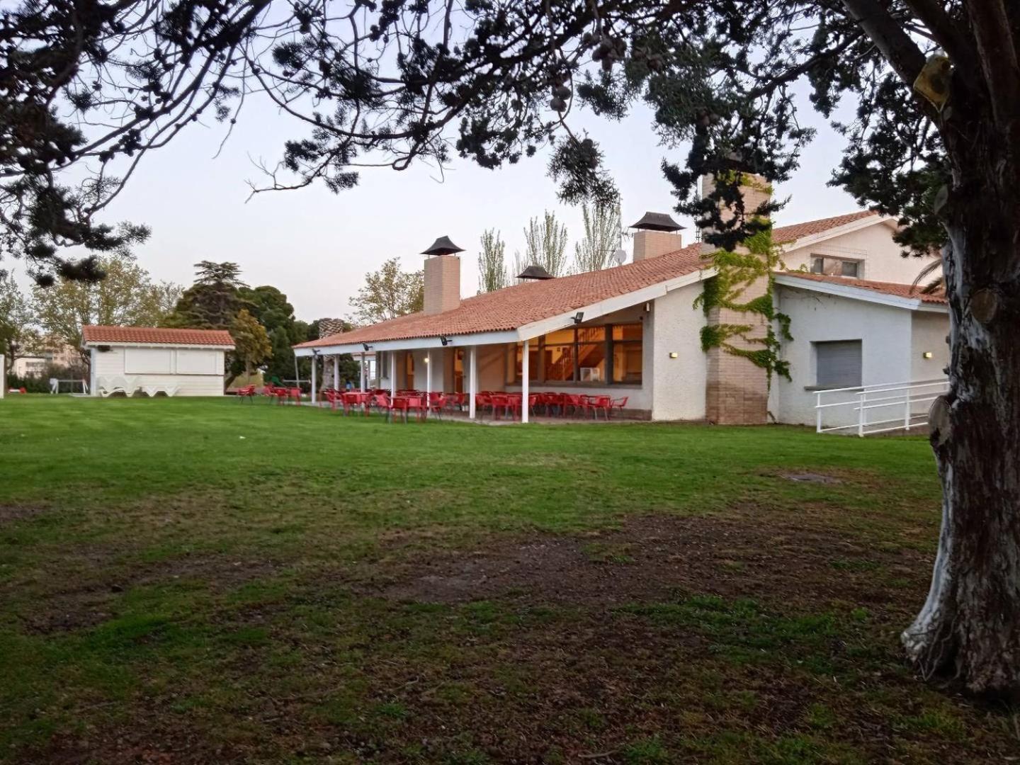 Albergue Zaragoza Camping Kültér fotó