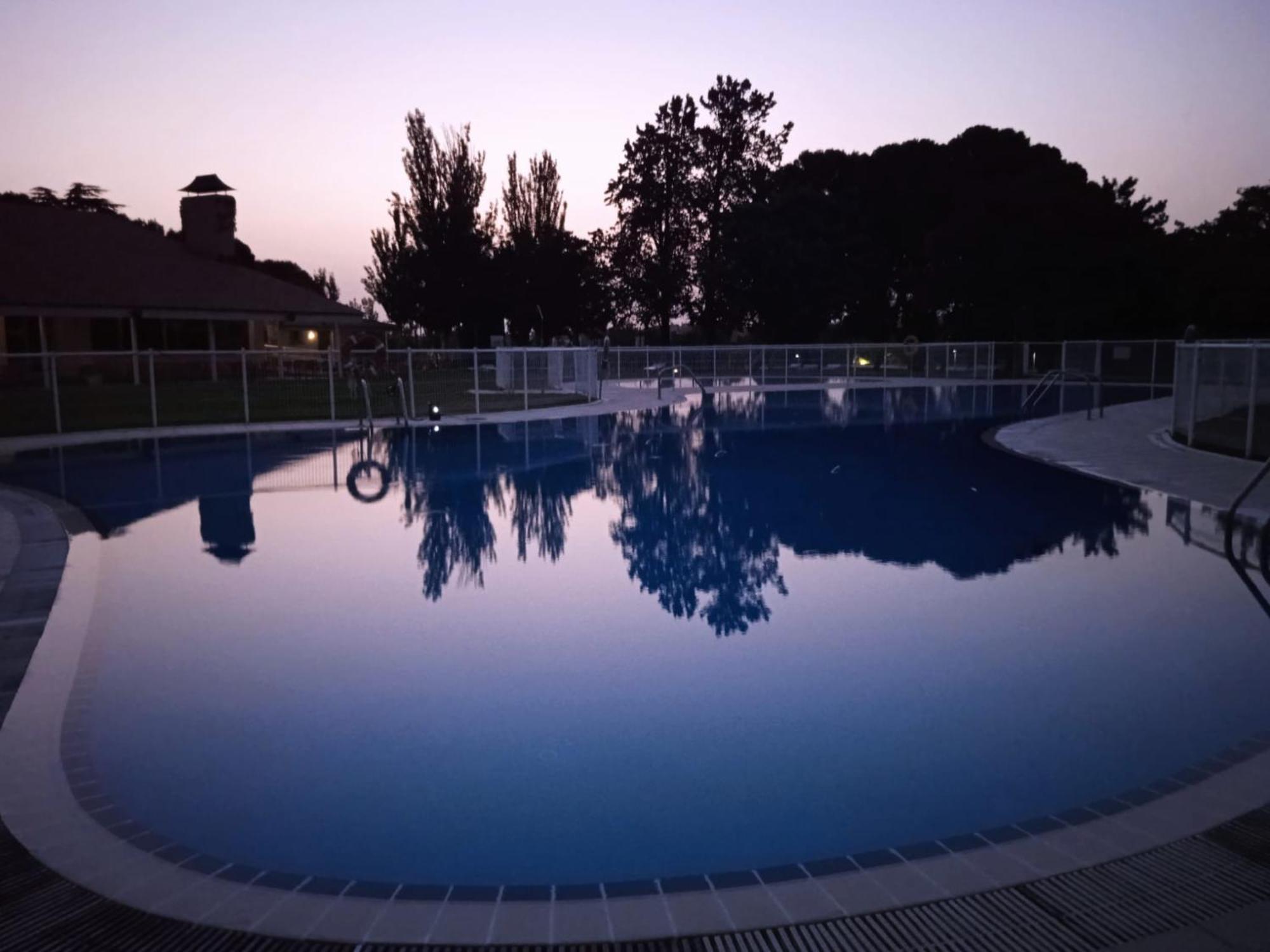 Albergue Zaragoza Camping Kültér fotó