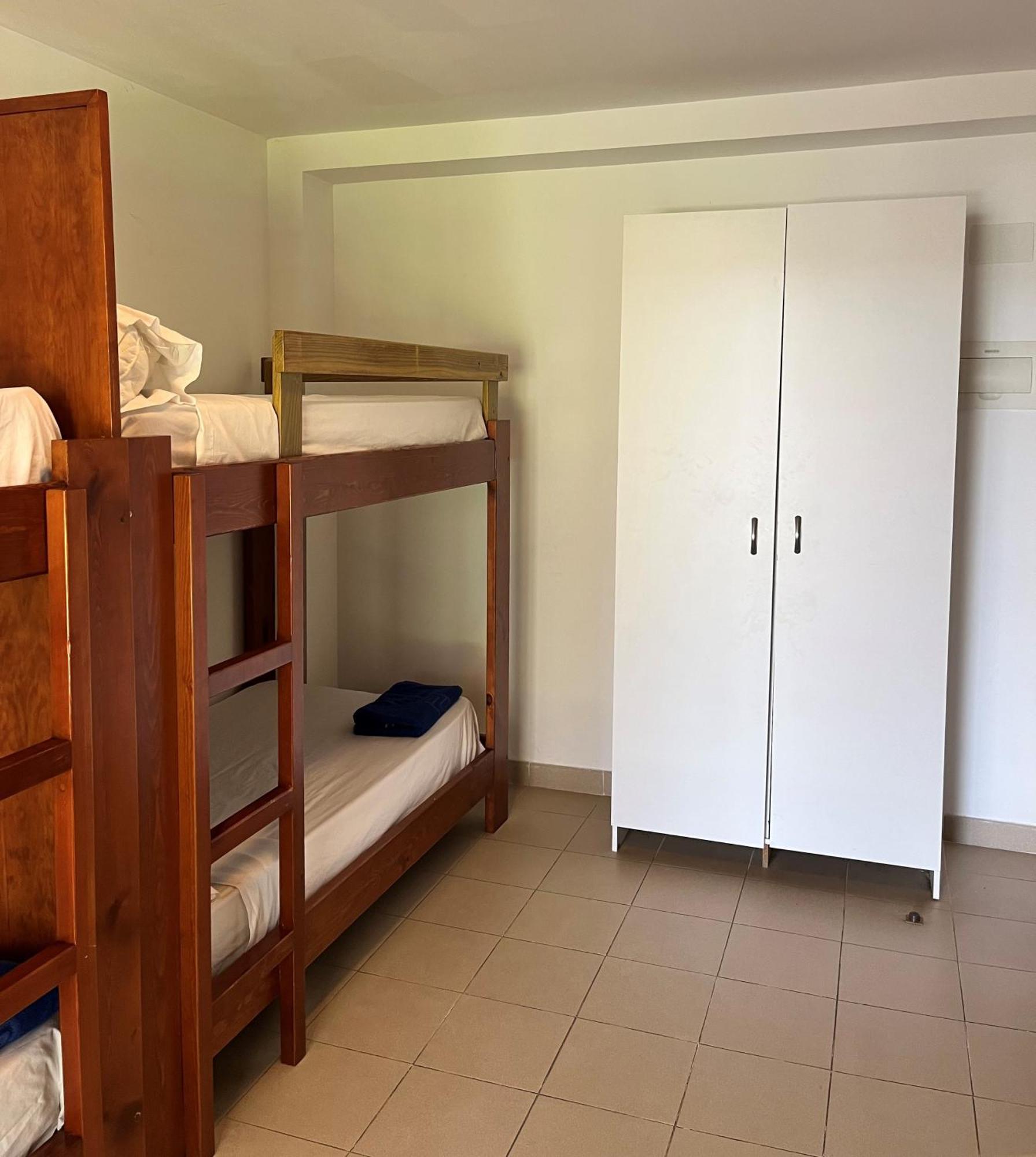 Albergue Zaragoza Camping Kültér fotó
