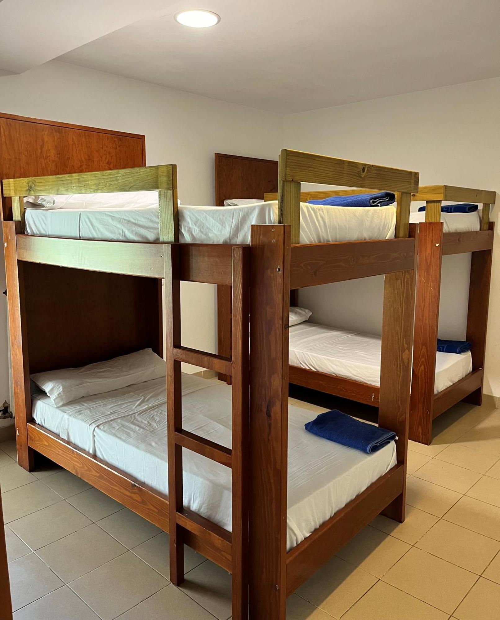 Albergue Zaragoza Camping Kültér fotó